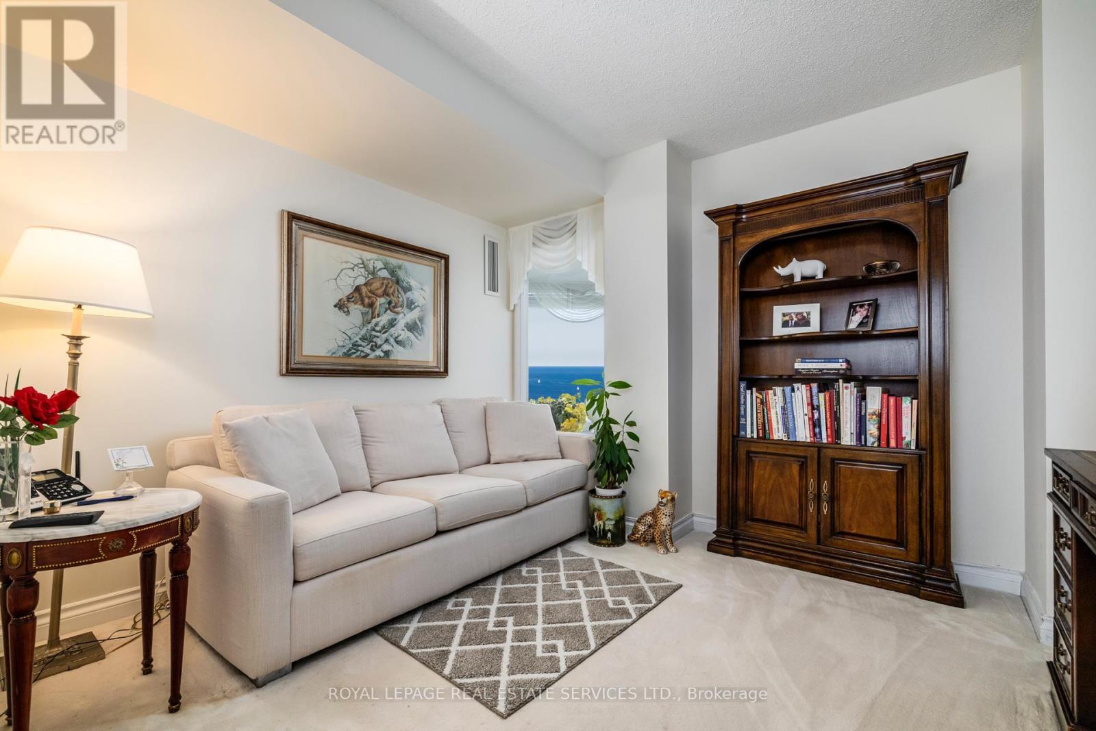 












4302 - 1 PALACE PIER COURT

,
Toronto,




Ontario
M8V3W9

