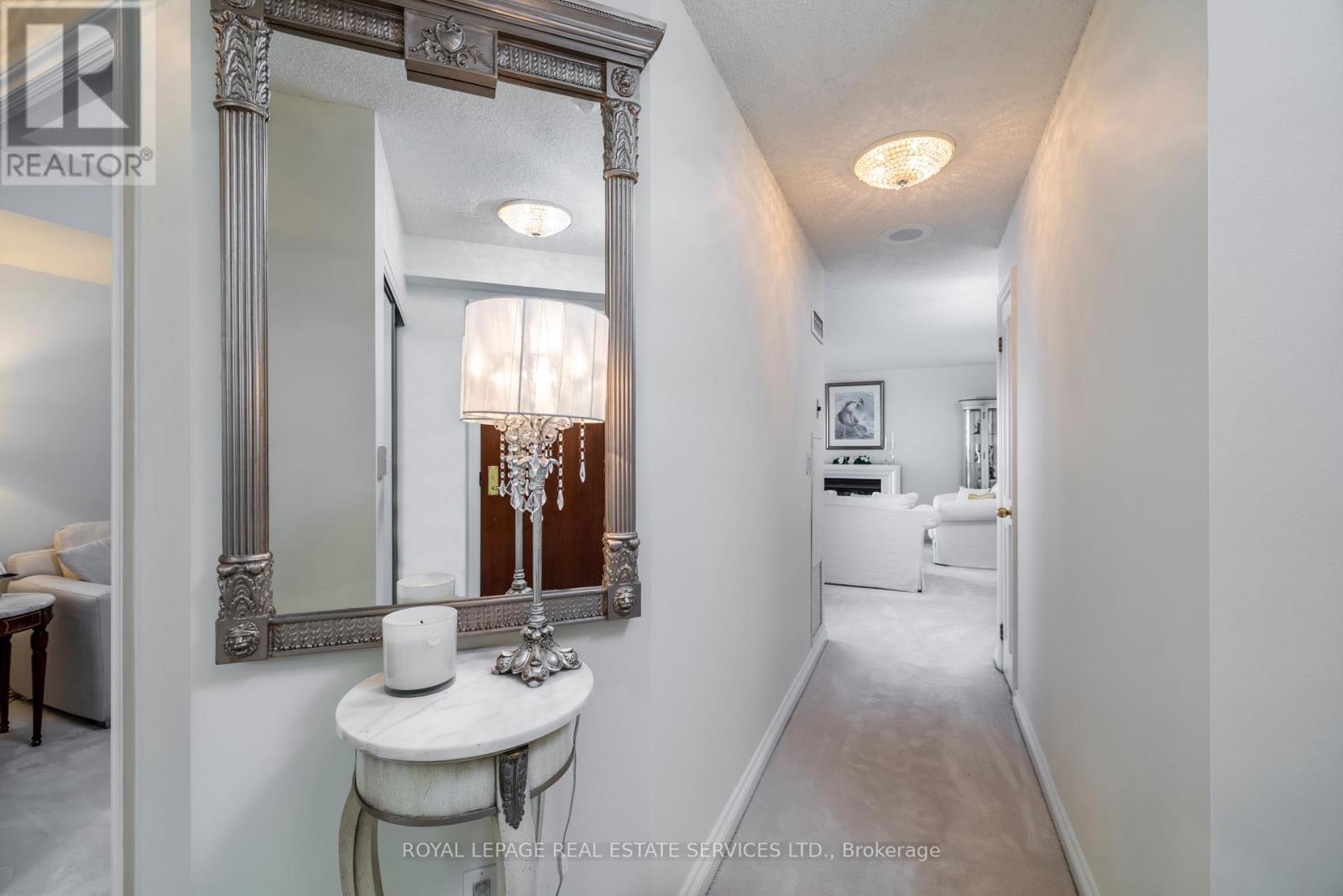 












4302 - 1 PALACE PIER COURT

,
Toronto,




Ontario
M8V3W9

