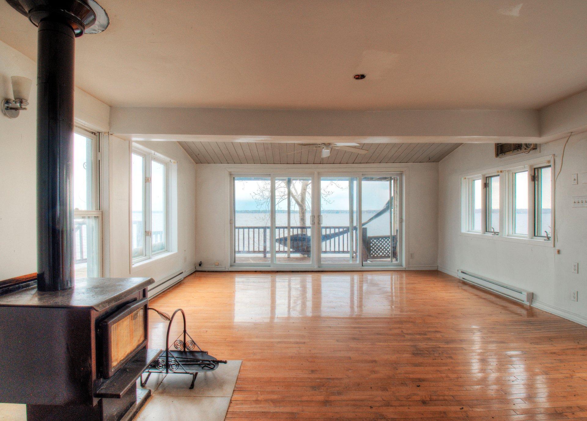 









105


Av. des Tourterelles

,
Pontiac,




QC
J0X2G0

