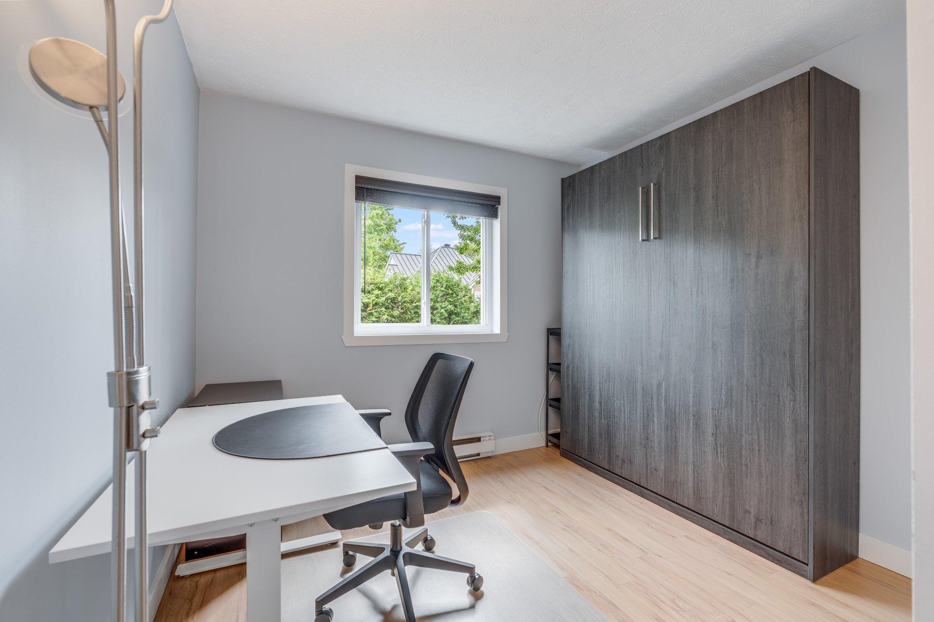 









100


Rue du Lac

, 207,
Sherbrooke (Brompton/Rock Forest/Saint-Élie/Deauville),




QC
J1N3M8

