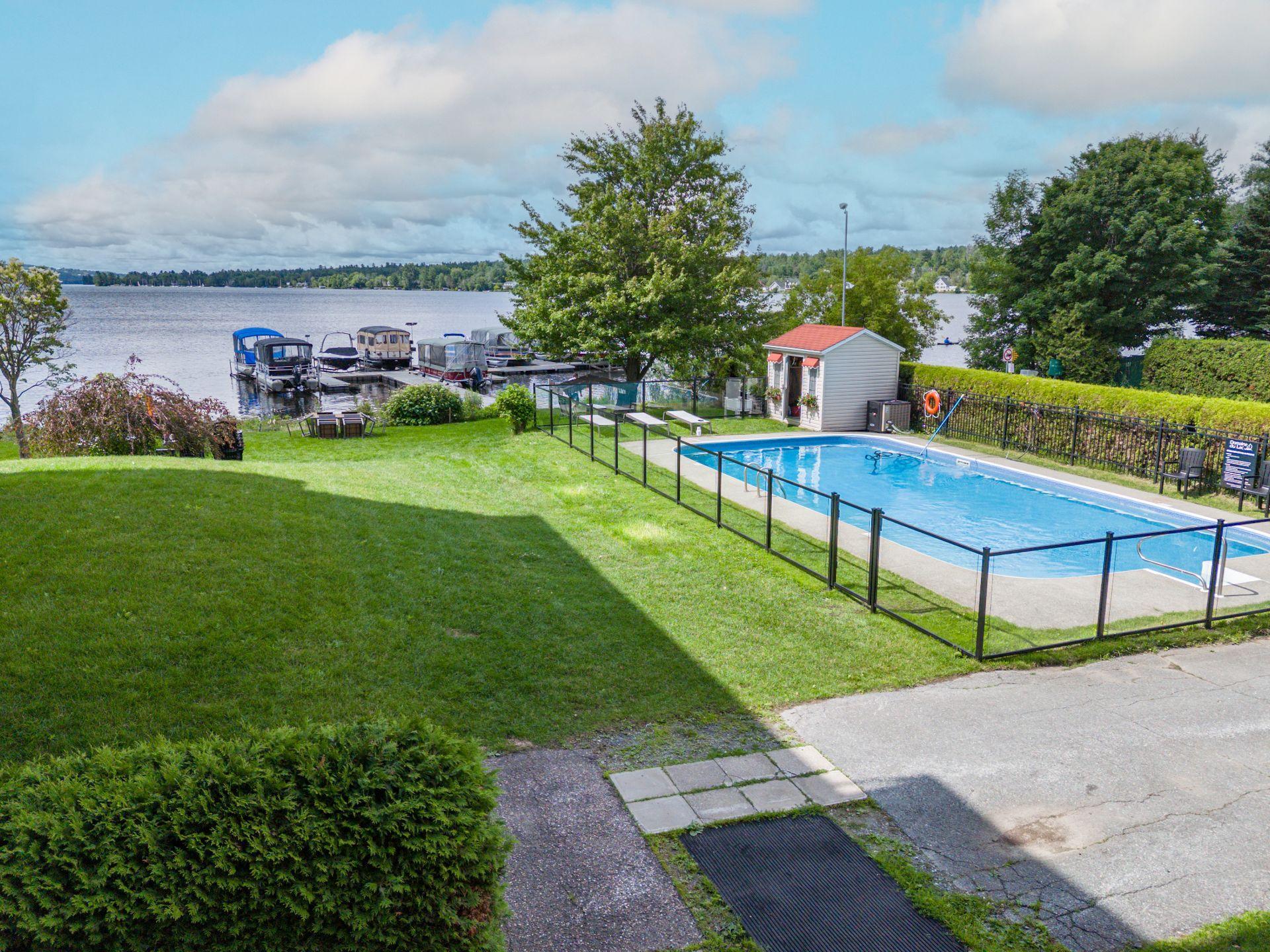 









100


Rue du Lac

, 207,
Sherbrooke (Brompton/Rock Forest/Saint-Élie/Deauville),




QC
J1N3M8


