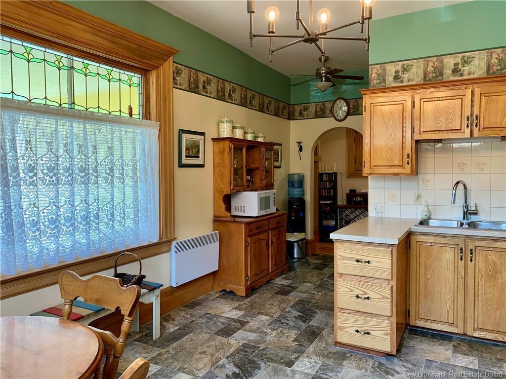 









20


Sugarloaf

,
Campbellton,




NB
E3N 3B1


