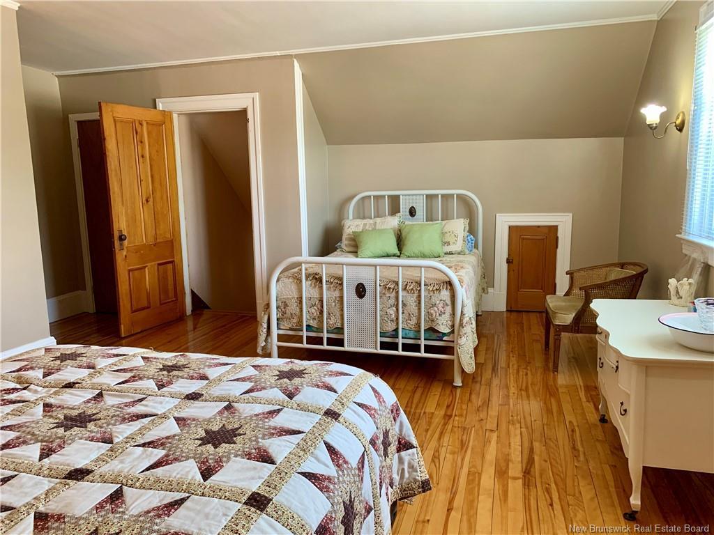 









20


Sugarloaf

,
Campbellton,




NB
E3N 3B1

