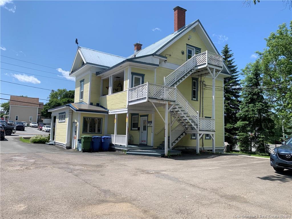 









20


Sugarloaf

,
Campbellton,




NB
E3N 3B1

