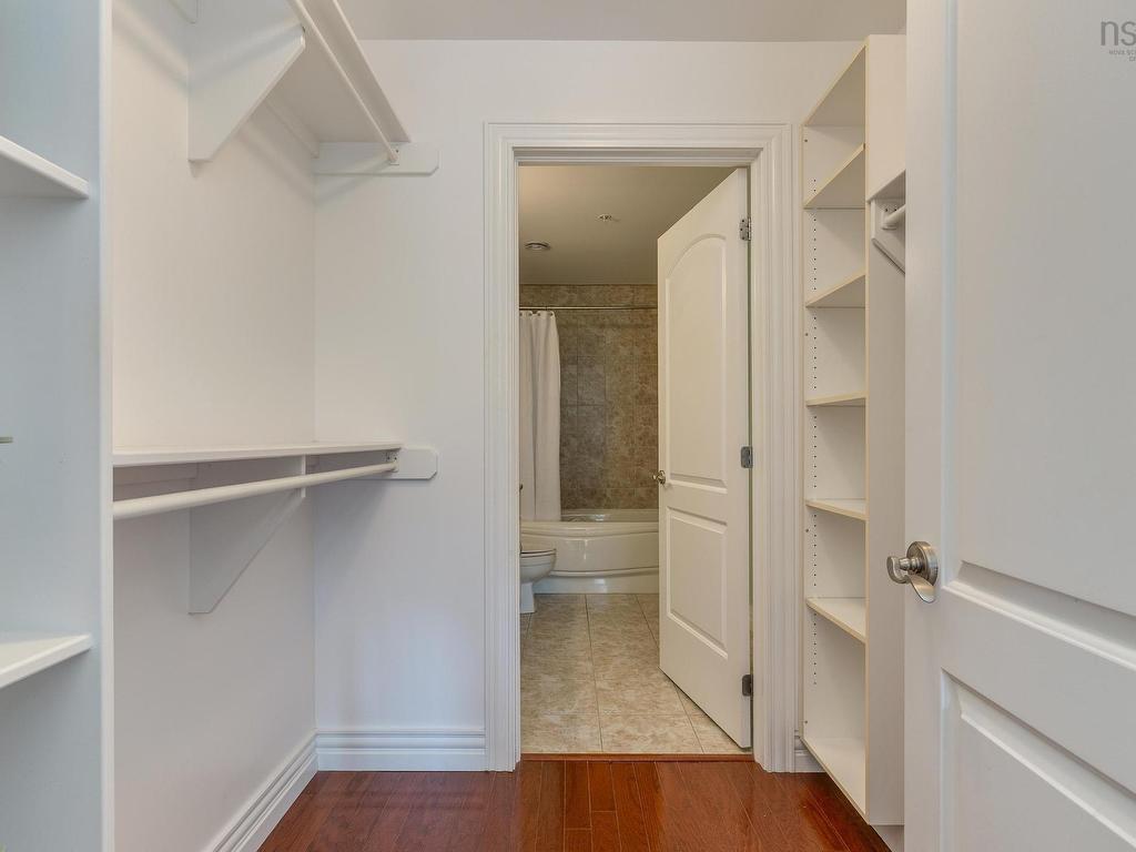 












207 11 Springvale Avenue

,
Halifax,




NS
B3N 0A3

