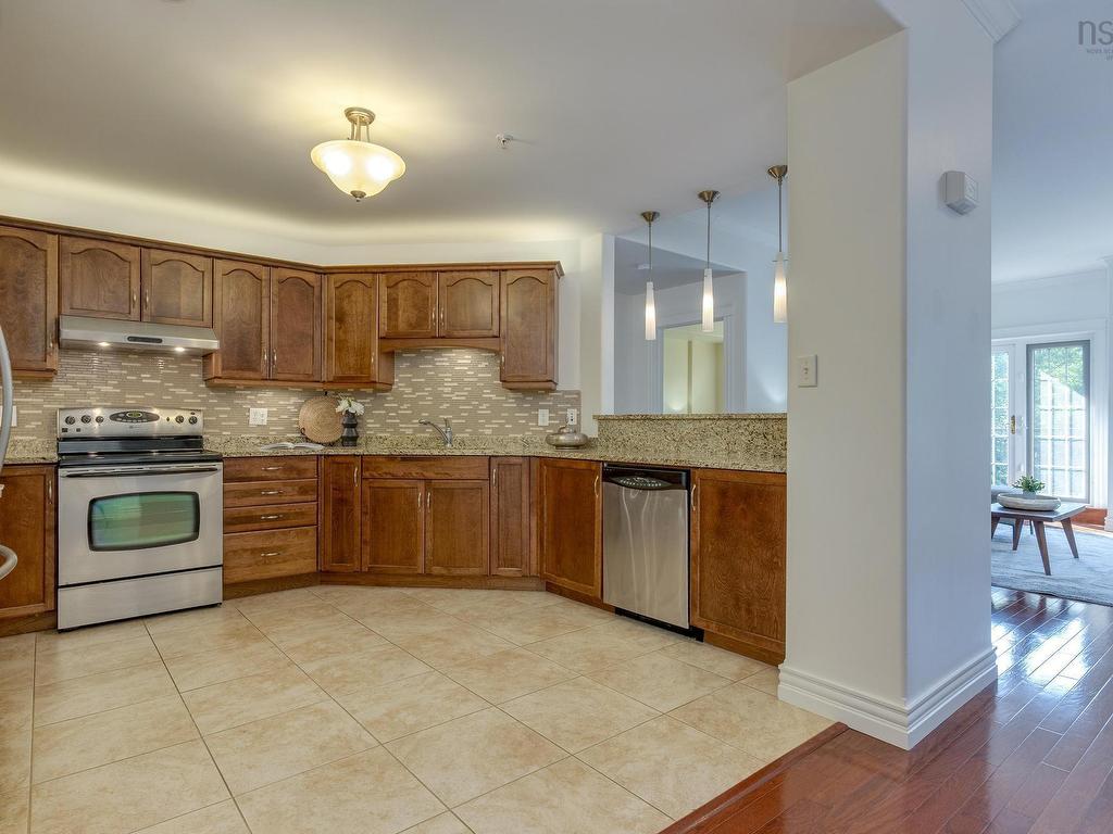












207 11 Springvale Avenue

,
Halifax,




NS
B3N 0A3

