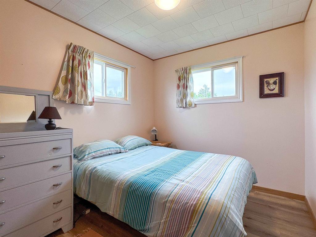 












227 Hummingbird Court

,
Oyster Bed Bridge,







PE
C1E 0N8


