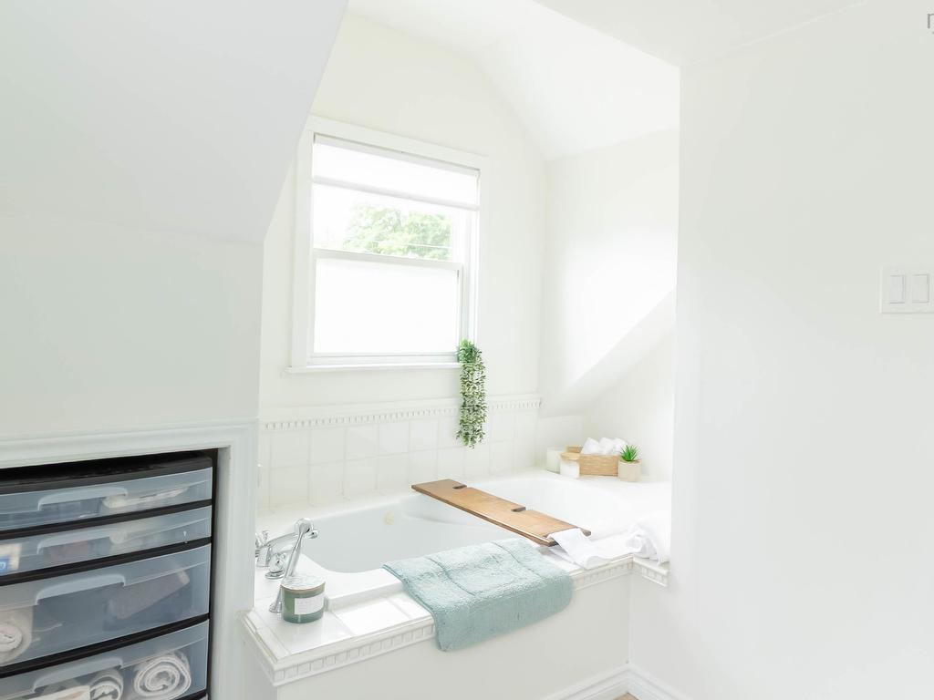 












5851 Highway 1

,
St. Croix,




NS
B0N 1L0

