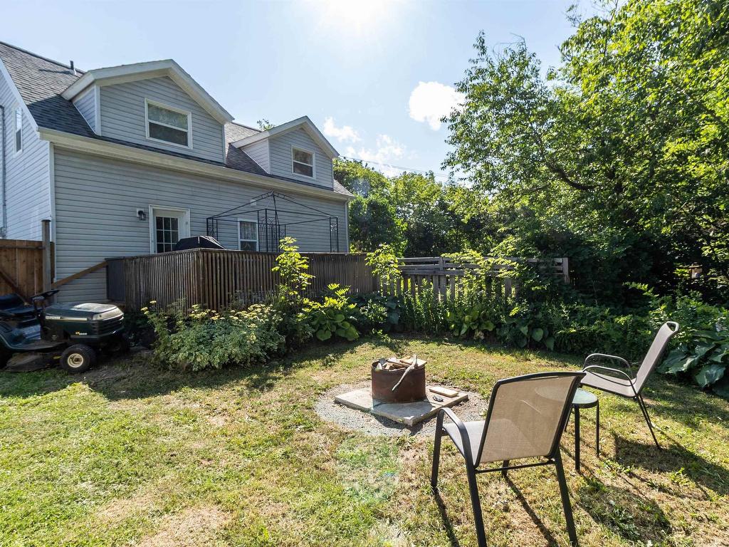 












5851 Highway 1

,
St. Croix,




NS
B0N 1L0

