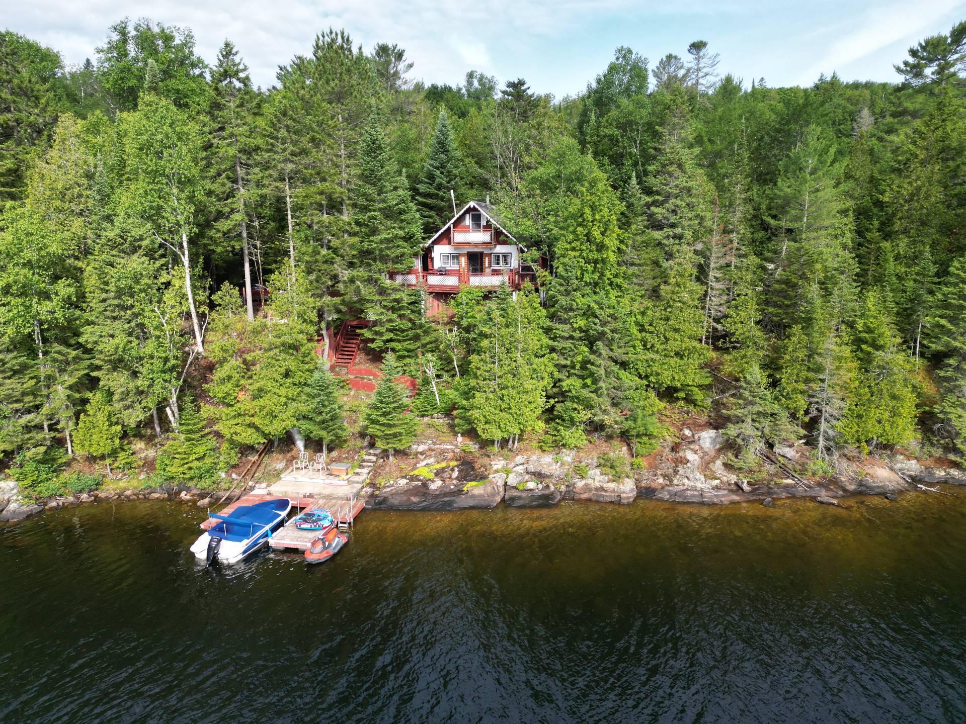 









11049


Ch. Chadrofer

,
Labelle,




QC
J0T1H0

