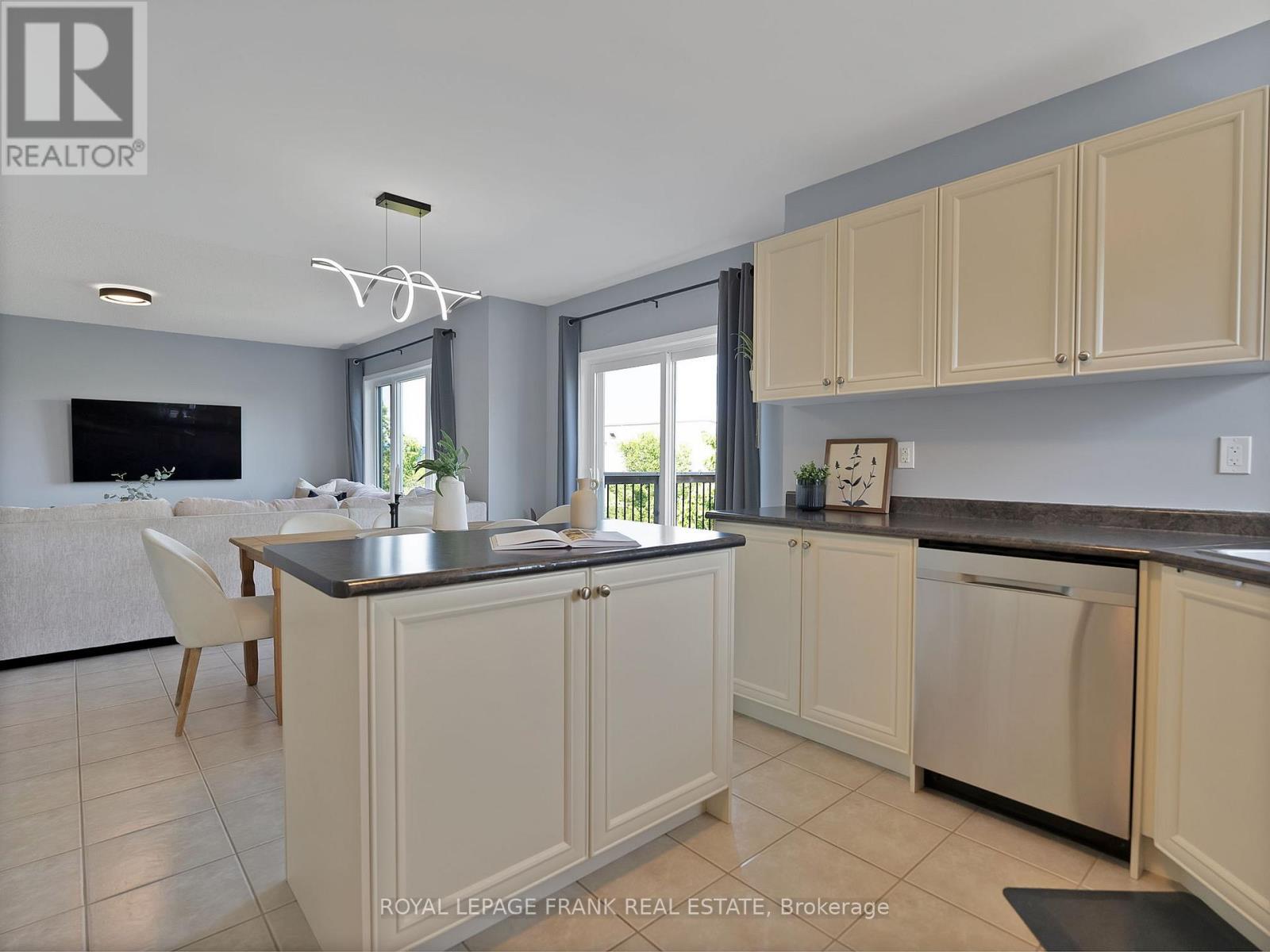 












67 ANTIOCH COURT

,
Brock (Sunderland),




Ontario
L0C1H0

