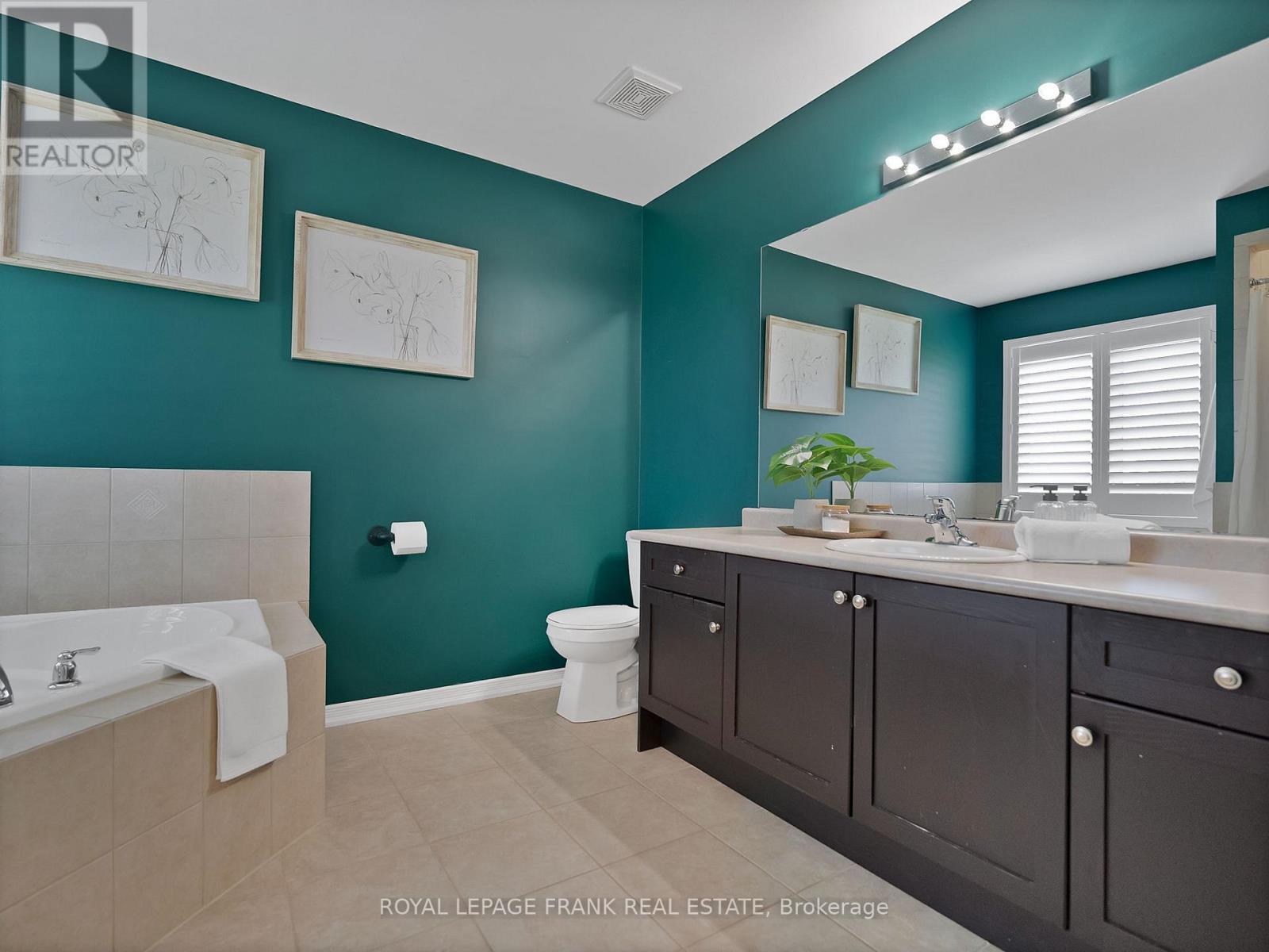 












67 ANTIOCH COURT

,
Brock (Sunderland),




Ontario
L0C1H0

