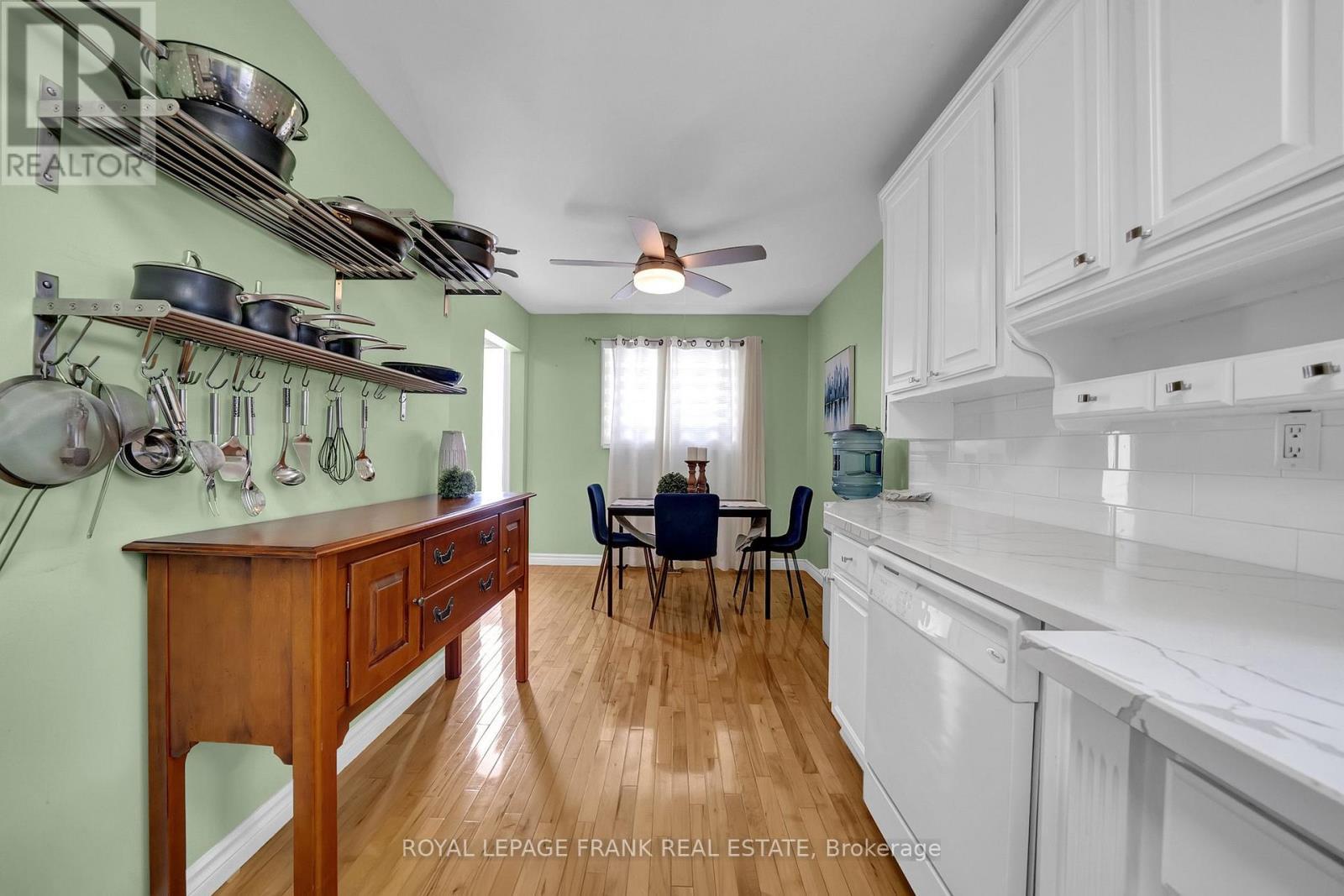 












406 WILSON ROAD N

,
Oshawa (O'Neill),




Ontario
L1G6E5

