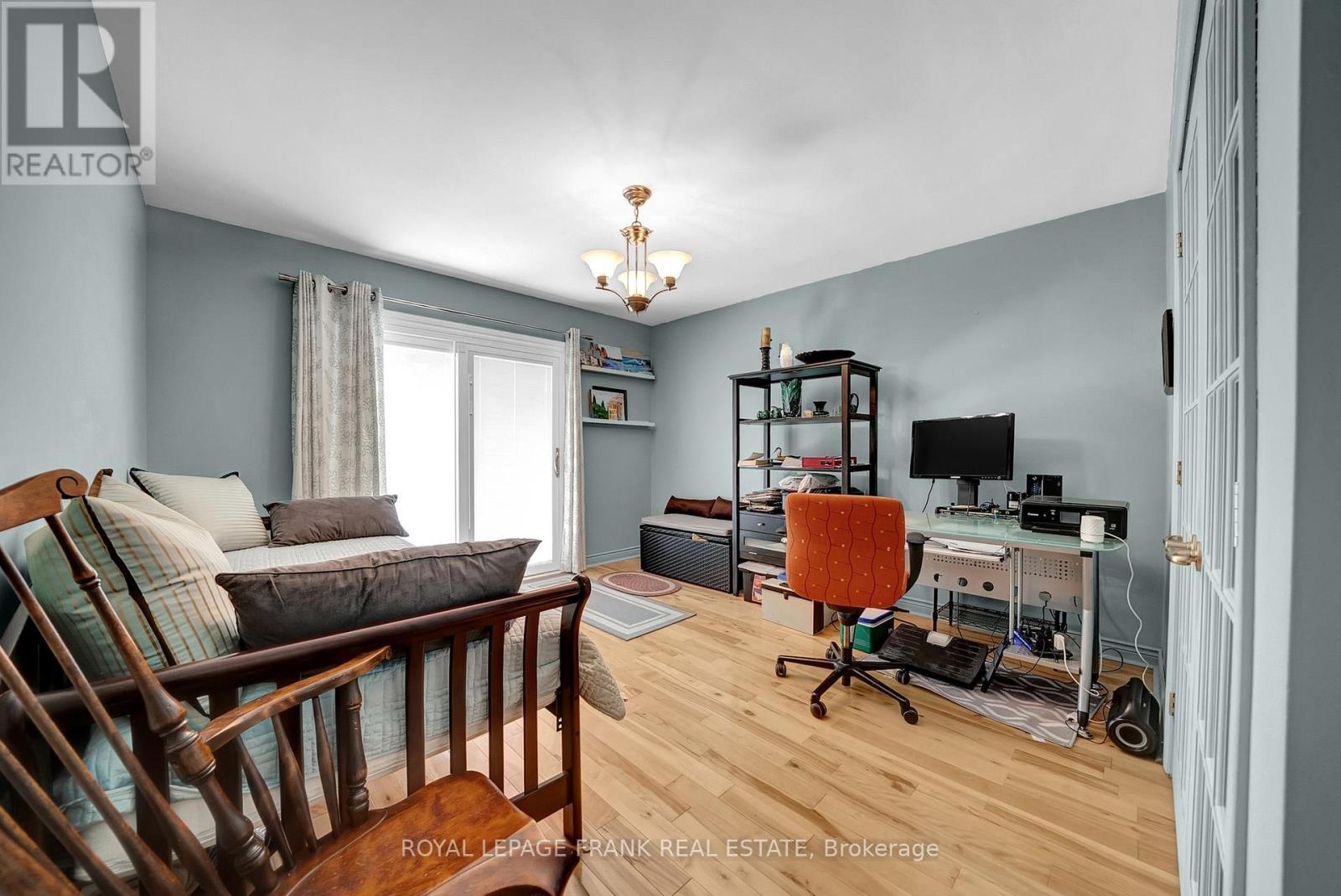 












406 WILSON ROAD N

,
Oshawa (O'Neill),




Ontario
L1G6E5


