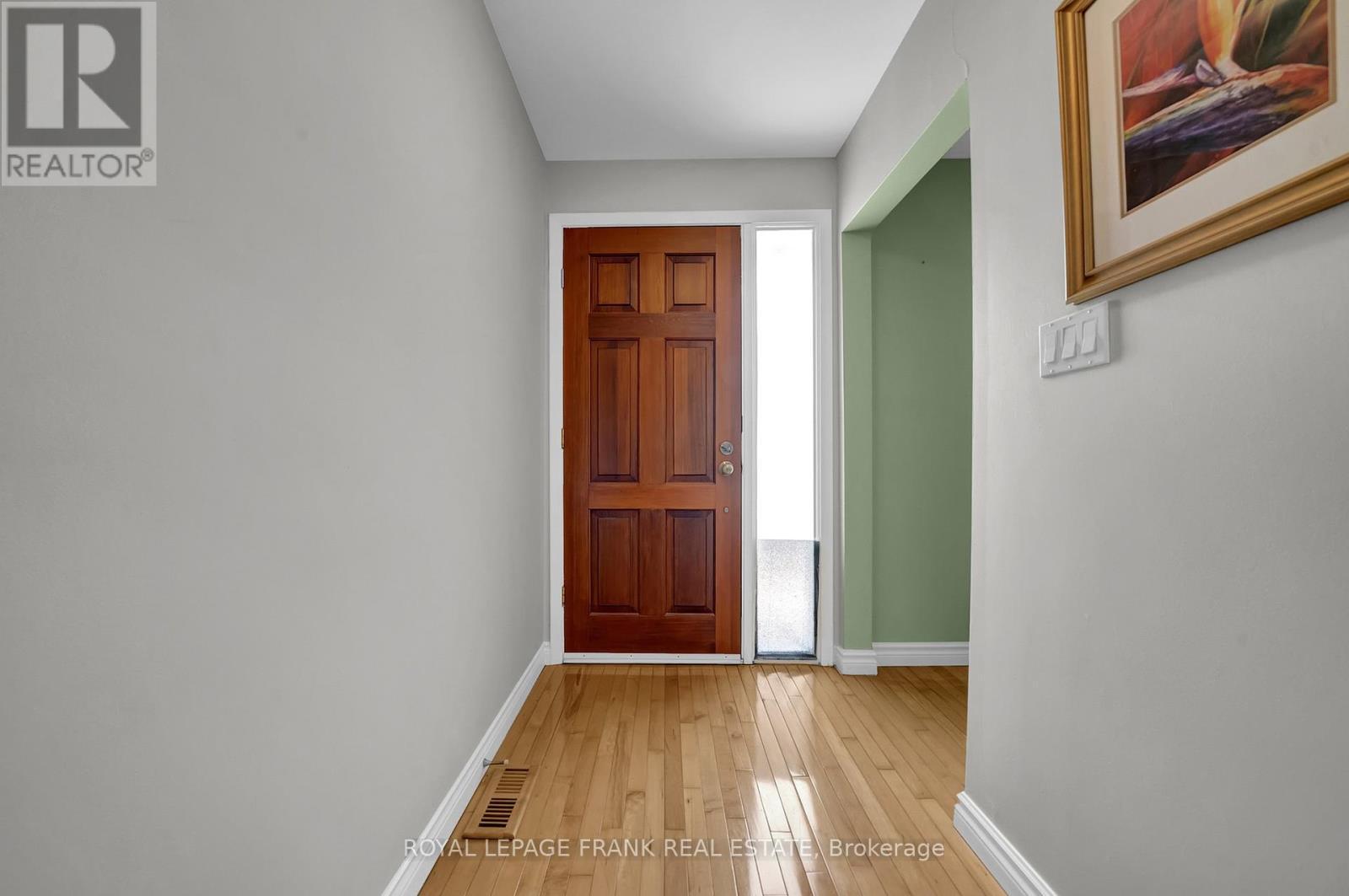 












406 WILSON ROAD N

,
Oshawa (O'Neill),




Ontario
L1G6E5

