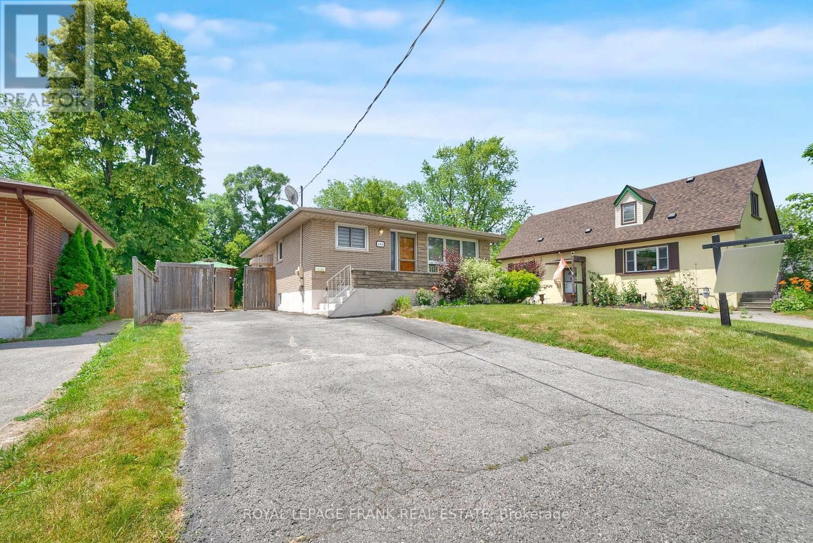 












406 WILSON ROAD N

,
Oshawa (O'Neill),




Ontario
L1G6E5

