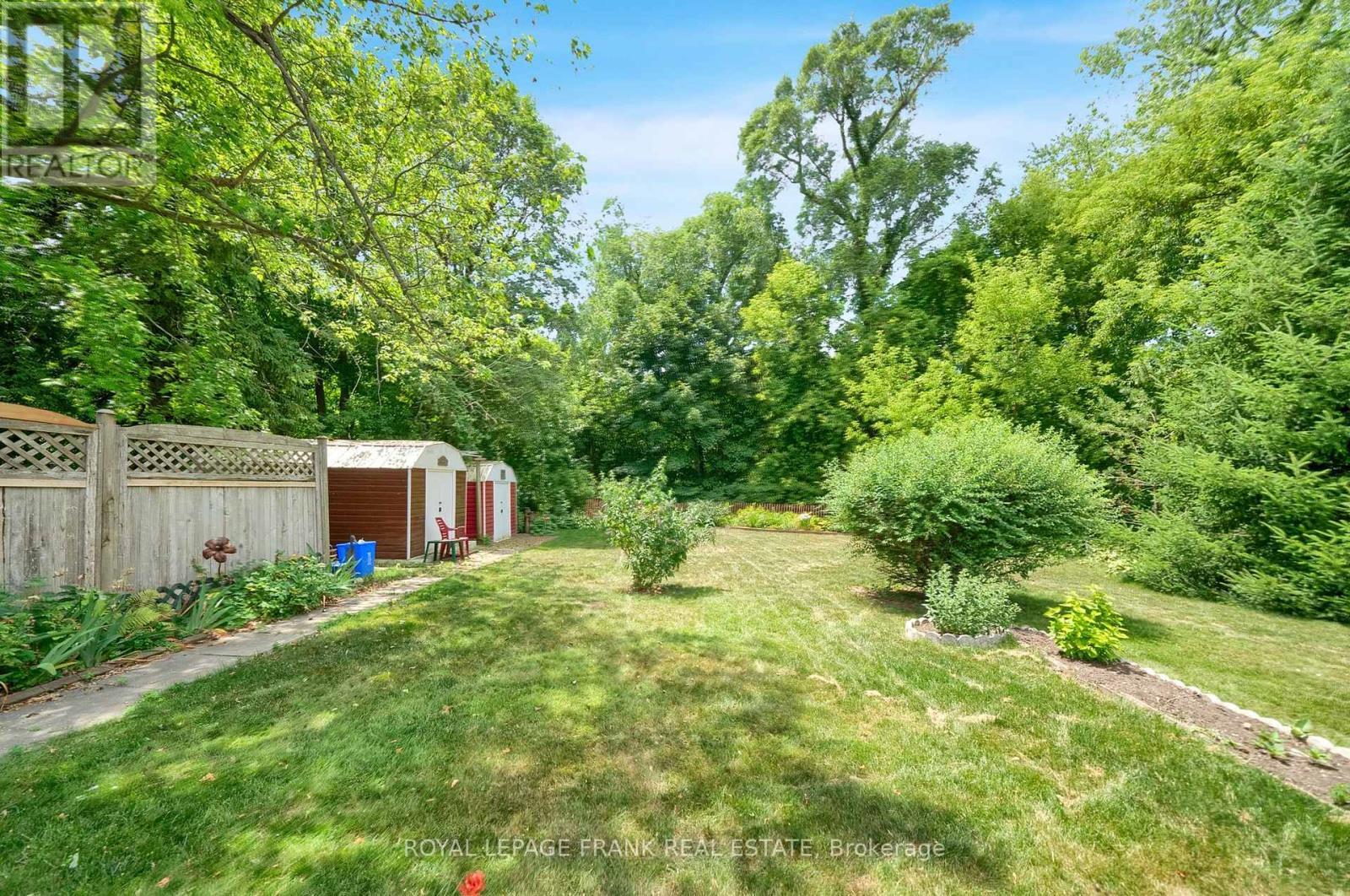 












406 WILSON ROAD N

,
Oshawa (O'Neill),




Ontario
L1G6E5

