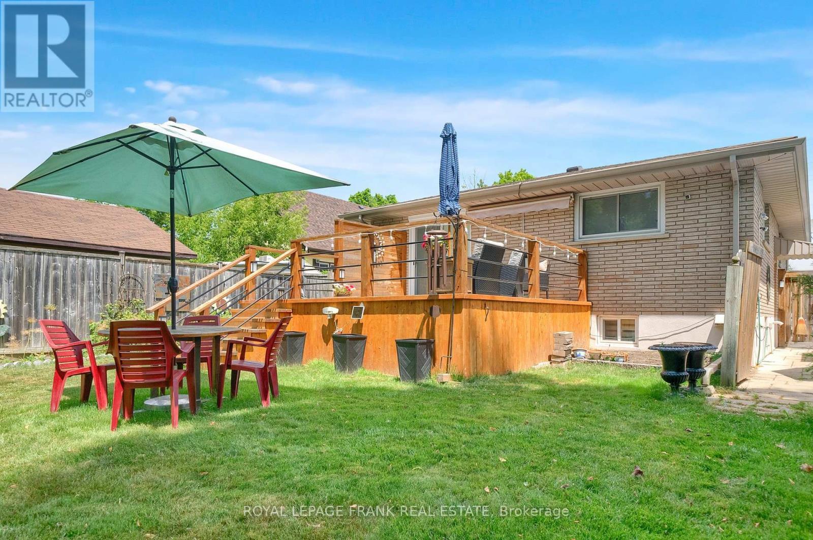 












406 WILSON ROAD N

,
Oshawa (O'Neill),




Ontario
L1G6E5

