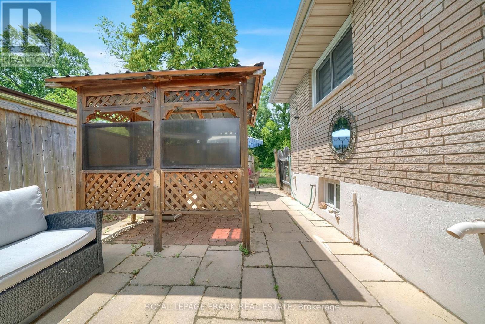 












406 WILSON ROAD N

,
Oshawa (O'Neill),




Ontario
L1G6E5

