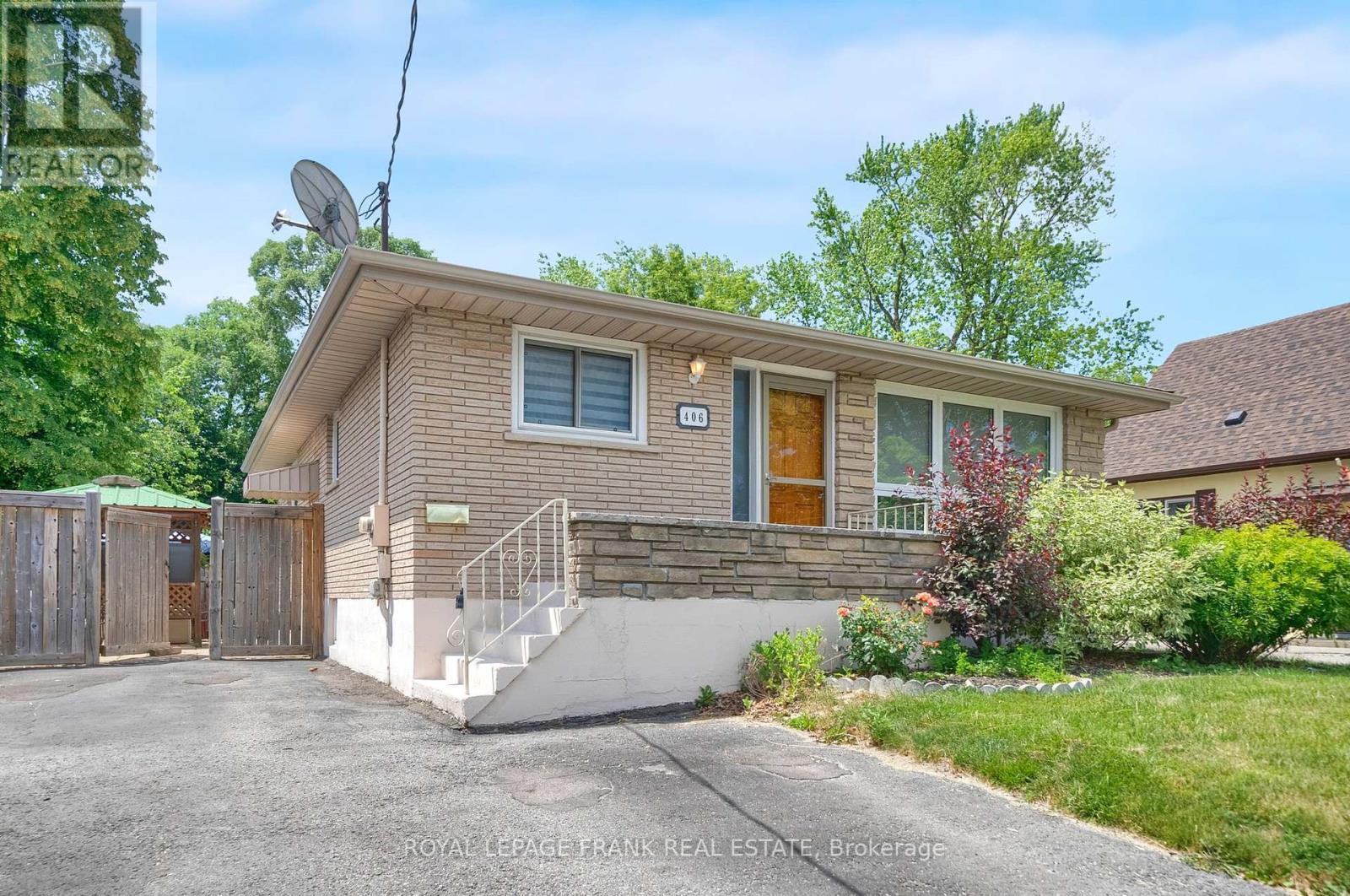 












406 WILSON ROAD N

,
Oshawa (O'Neill),




Ontario
L1G6E5


