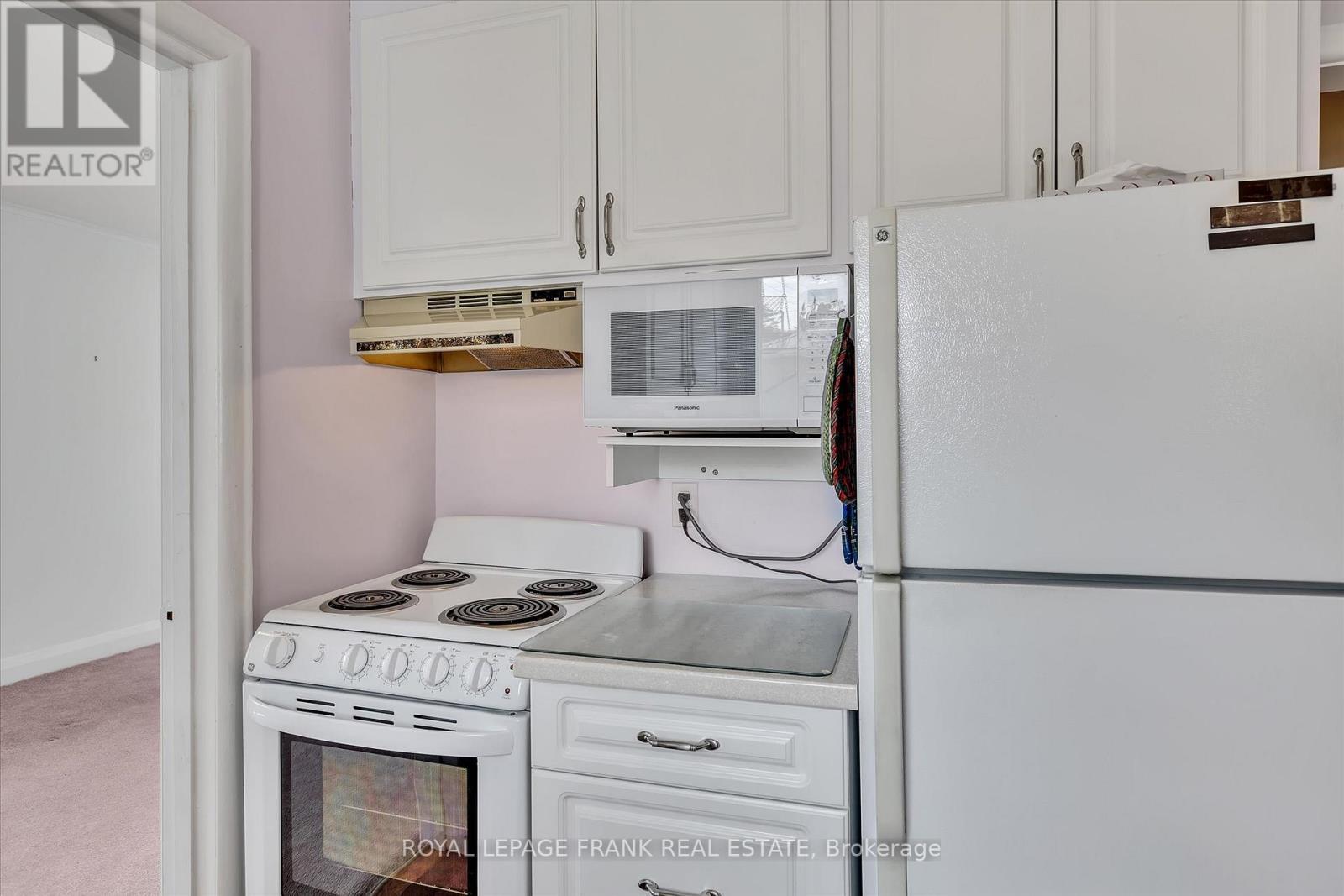 












812 SCHNEIDER PLACE

,
Peterborough North (South),




Ontario
K9H5S5

