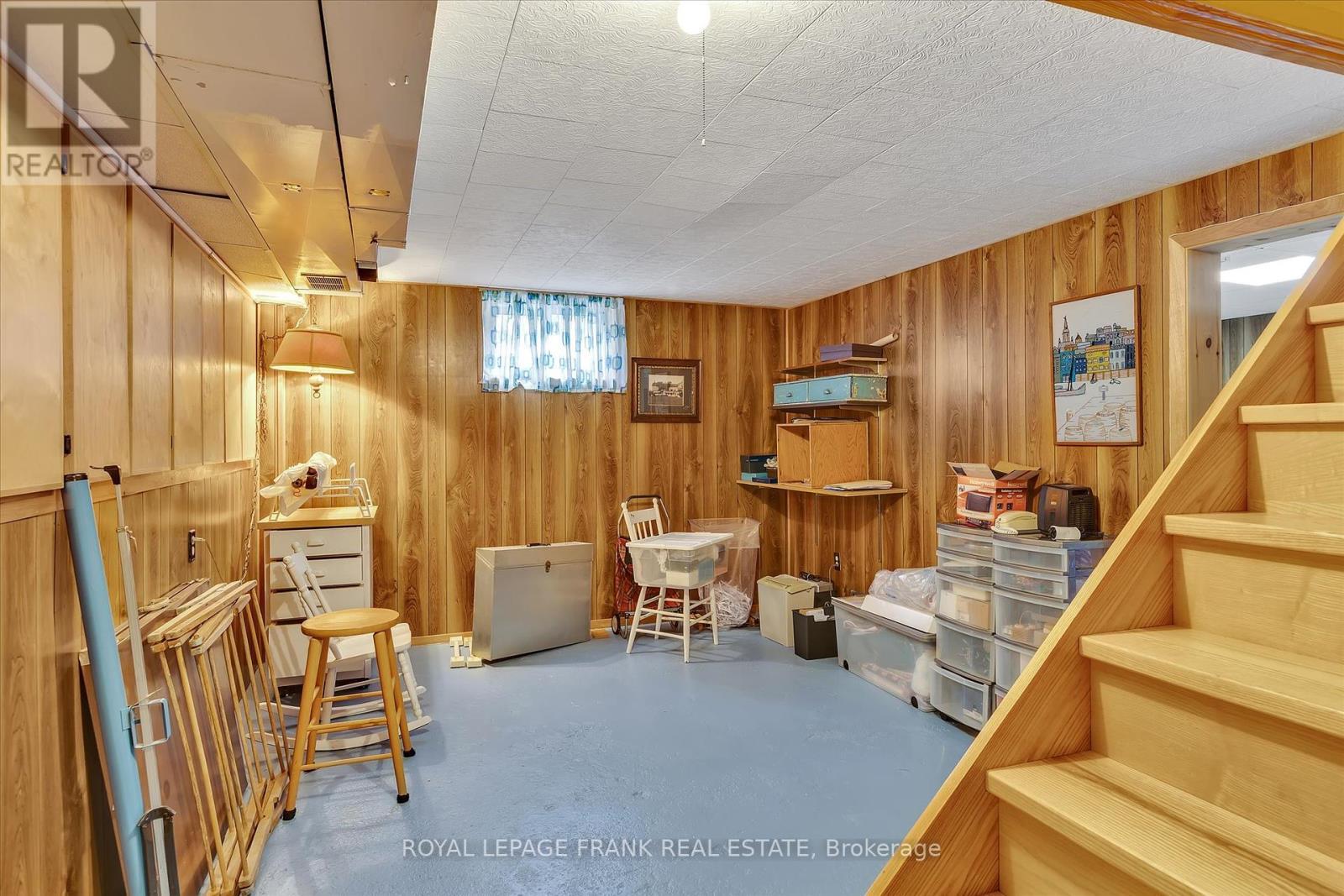 












812 SCHNEIDER PLACE

,
Peterborough North (South),




Ontario
K9H5S5

