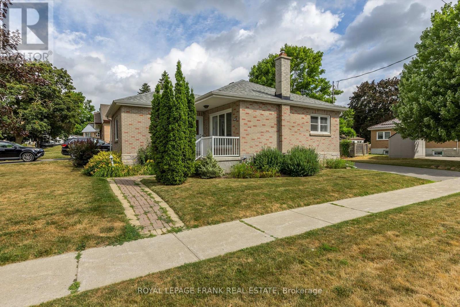 












812 SCHNEIDER PLACE

,
Peterborough North (South),




Ontario
K9H5S5


