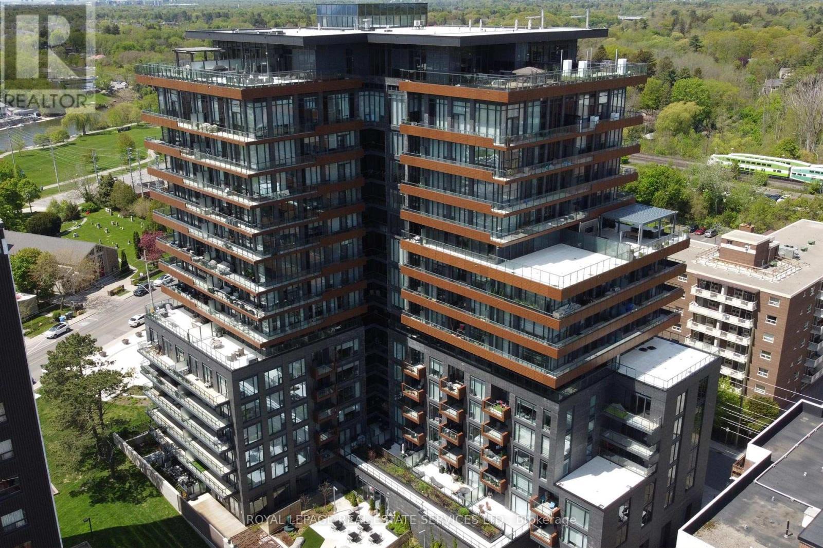 












1709 - 21 PARK STREET E

,
Mississauga,




Ontario
L5G1L7

