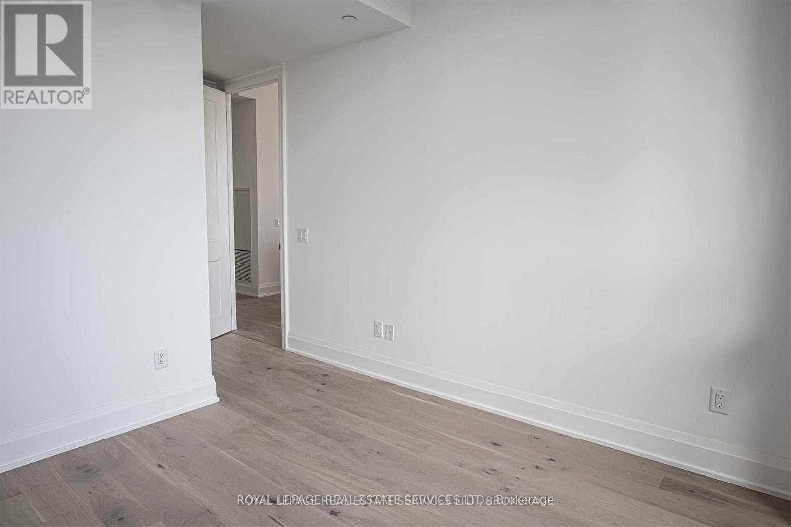 












1709 - 21 PARK STREET E

,
Mississauga,




Ontario
L5G1L7

