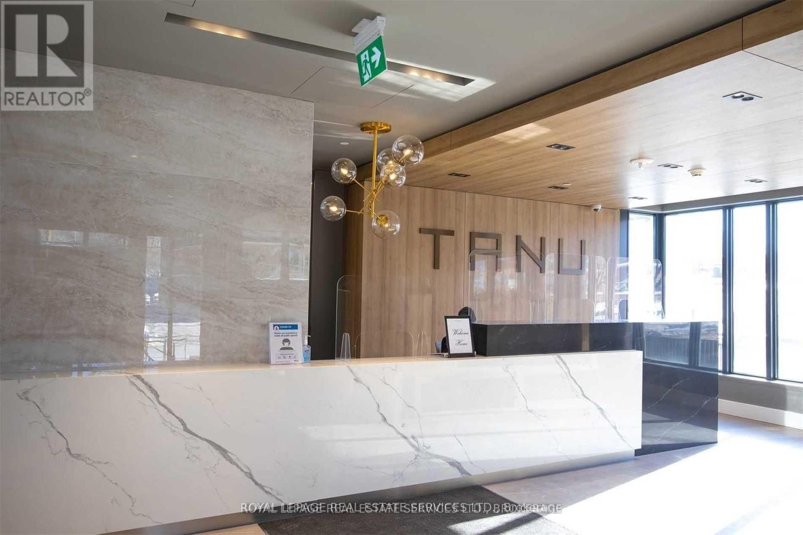 












1709 - 21 PARK STREET E

,
Mississauga,




Ontario
L5G1L7

