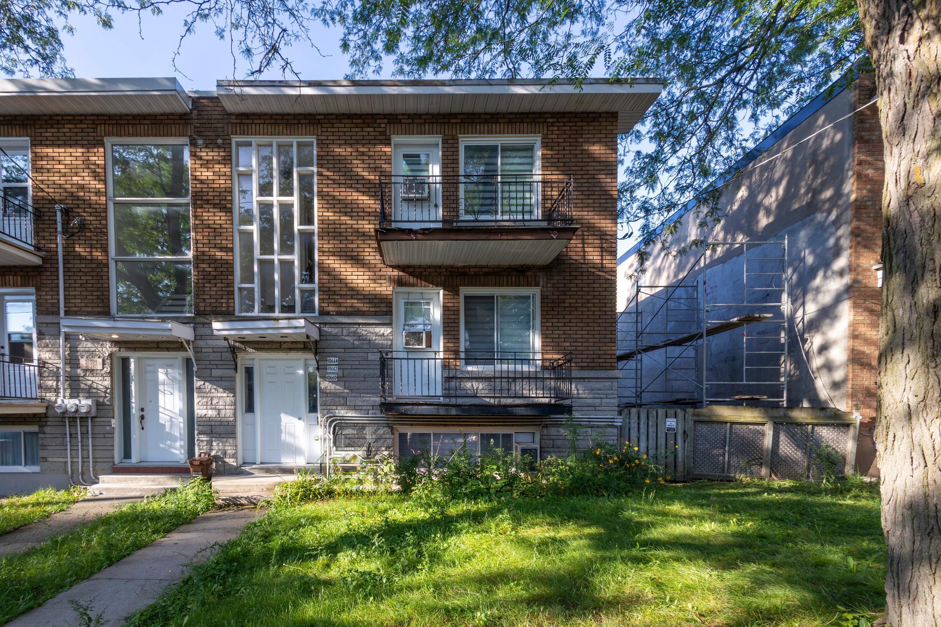 









10660

 - 10664


Rue Sackville

,
Montréal (Ahuntsic-Cartierville),




QC
H2B2W9

