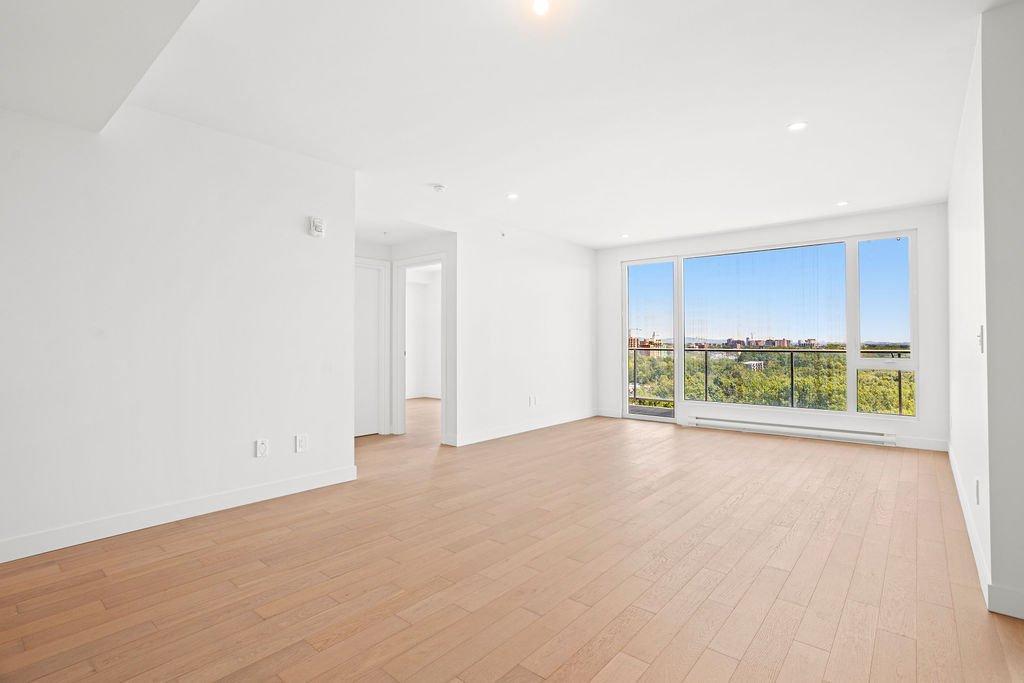 









3671


Av. Jean-Béraud

, 1205,
Laval (Chomedey),




QC
H7T0S3

