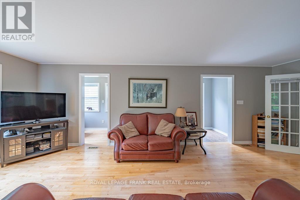 












3585 COUNTY ROAD 620

,
North Kawartha,




Ontario
K0L1A0

