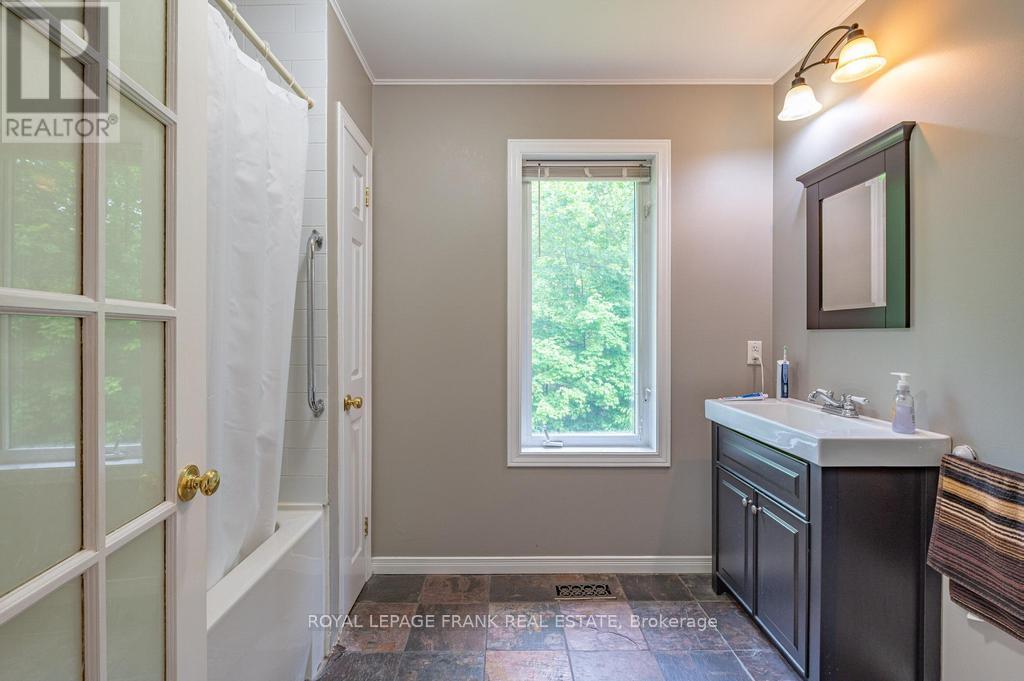 












3585 COUNTY ROAD 620

,
North Kawartha,




Ontario
K0L1A0

