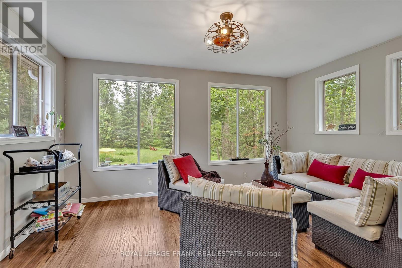 












102 EDWINA DRIVE

,
Trent Lakes,




Ontario
K0M1A0

