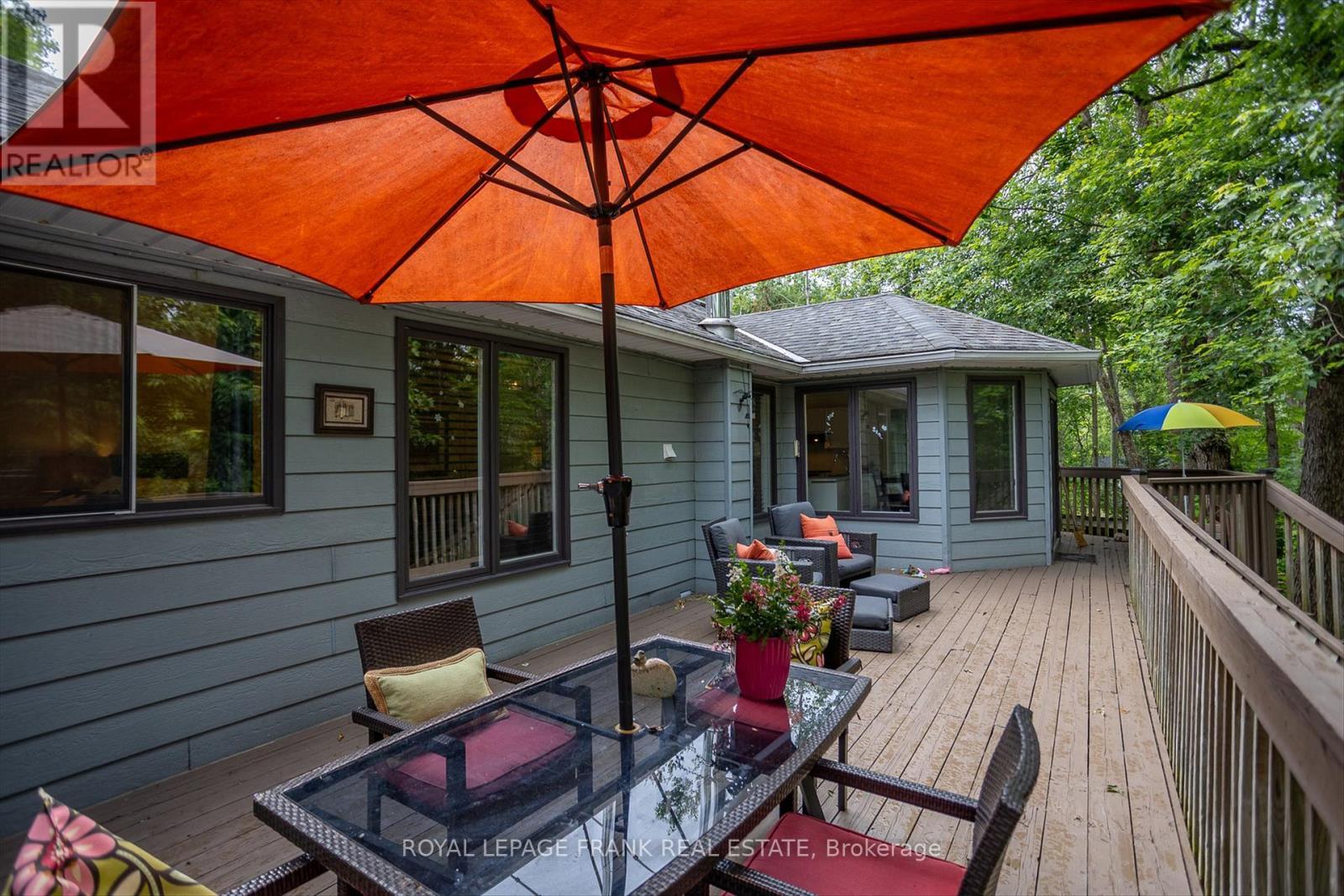 












102 EDWINA DRIVE

,
Trent Lakes,




Ontario
K0M1A0

