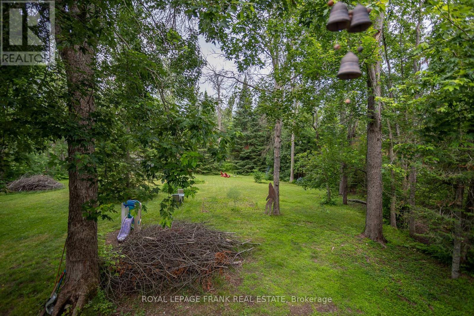 












102 EDWINA DRIVE

,
Trent Lakes,




Ontario
K0M1A0

