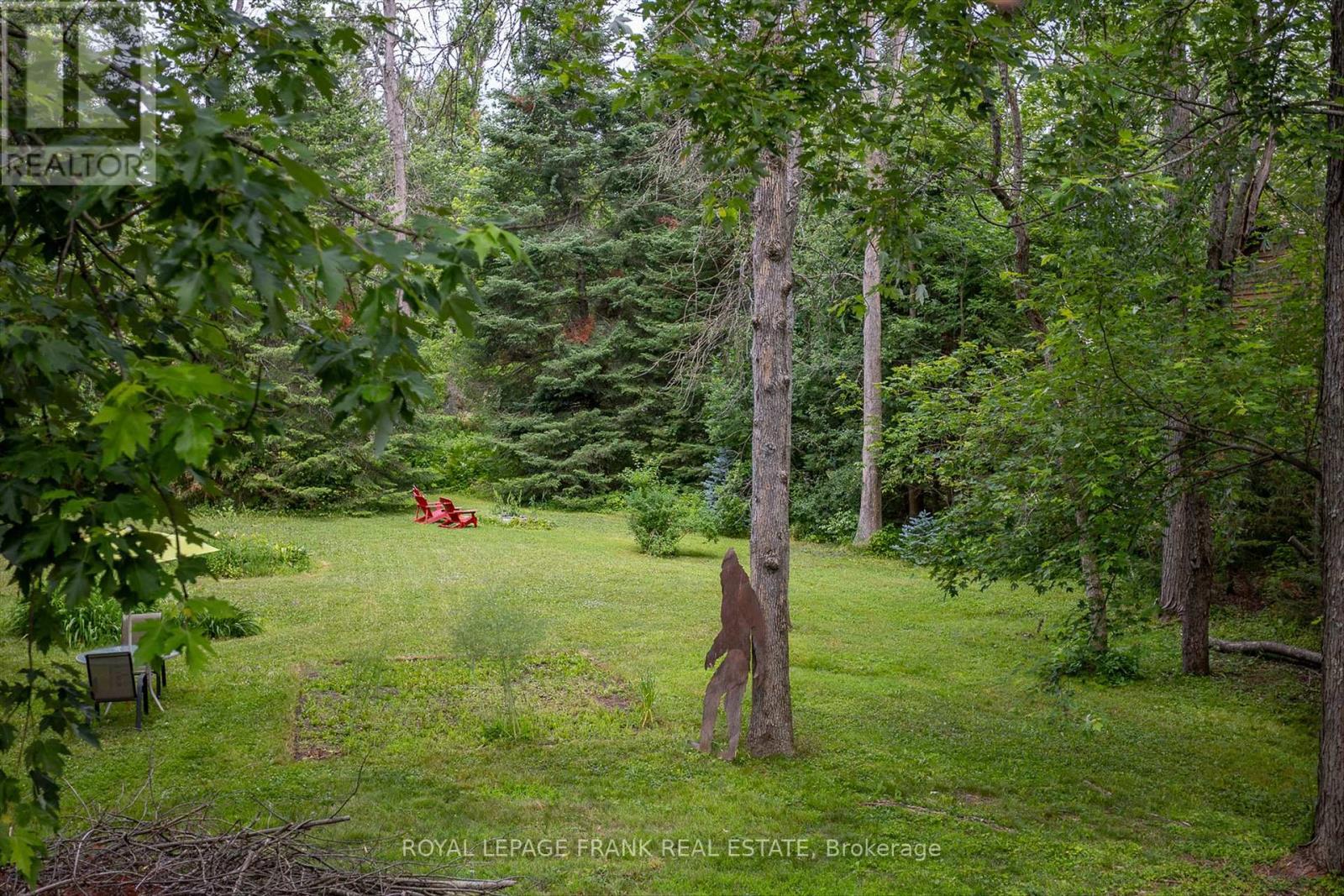 












102 EDWINA DRIVE

,
Trent Lakes,




Ontario
K0M1A0

