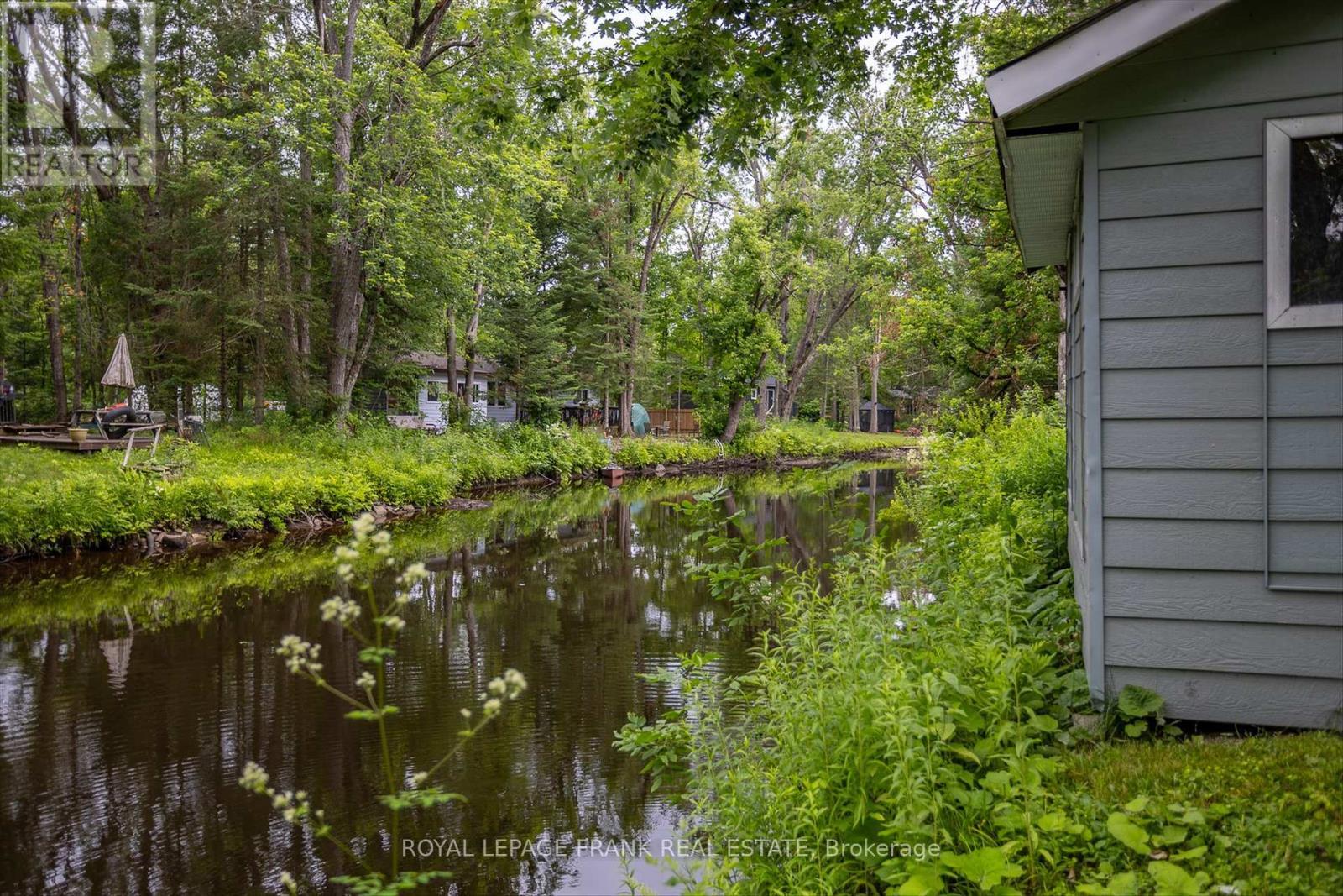 












102 EDWINA DRIVE

,
Trent Lakes,




Ontario
K0M1A0

