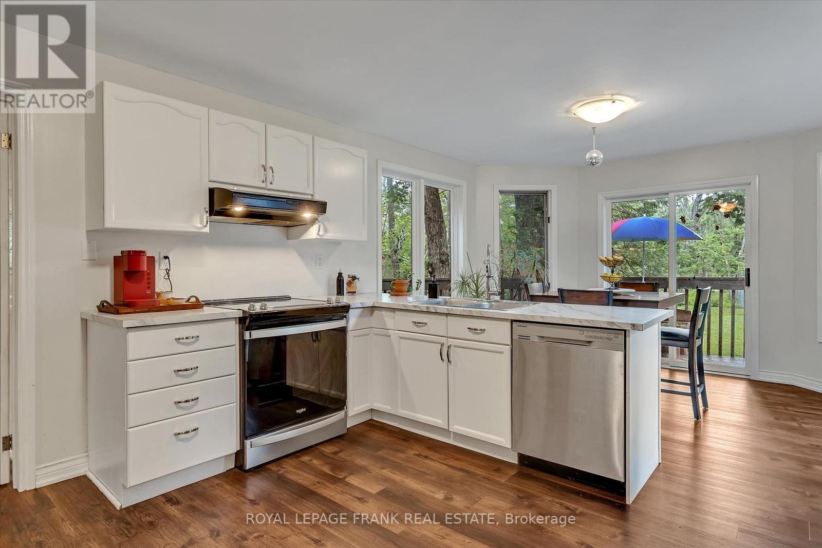 












102 EDWINA DRIVE

,
Trent Lakes,




Ontario
K0M1A0

