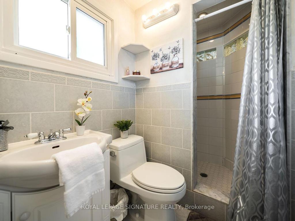 









14


Rosscowan

Crescent,
Toronto,




ON
M1W 1K6

