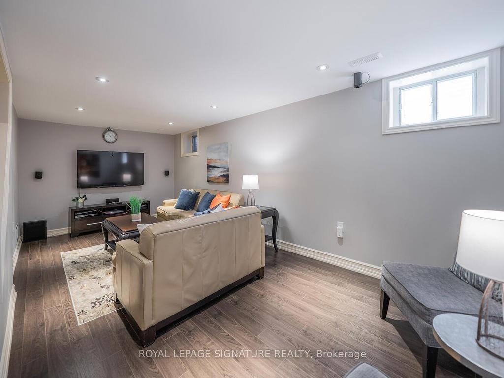 









14


Rosscowan

Crescent,
Toronto,




ON
M1W 1K6

