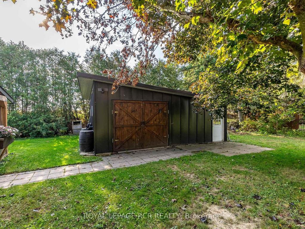 









9213


Castlederg

Side Road,
Caledon,




ON
L7E 0S8

