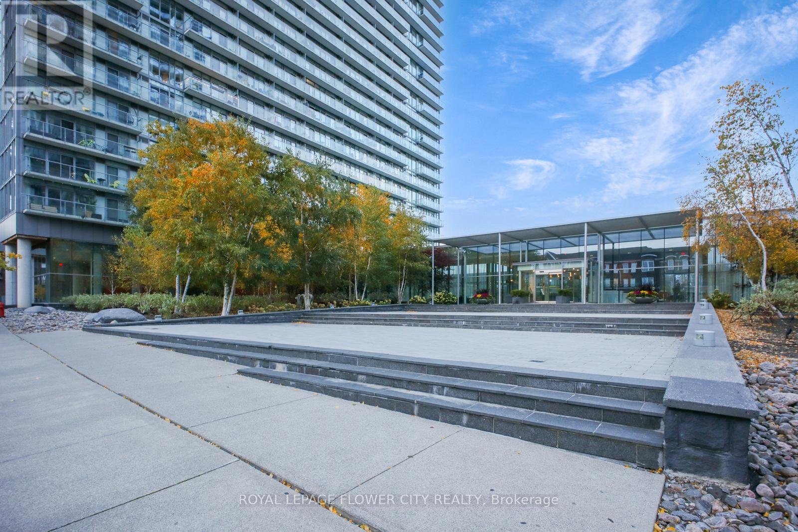 












2407 - 103 THE QUEENSWAY AVENUE

,
Toronto,




Ontario
M6S5B3

