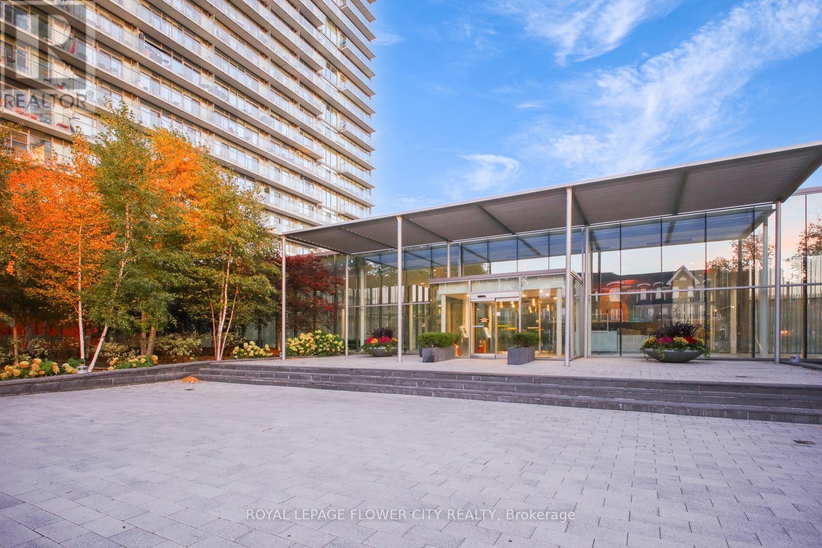 












2407 - 103 THE QUEENSWAY AVENUE

,
Toronto,




Ontario
M6S5B3

