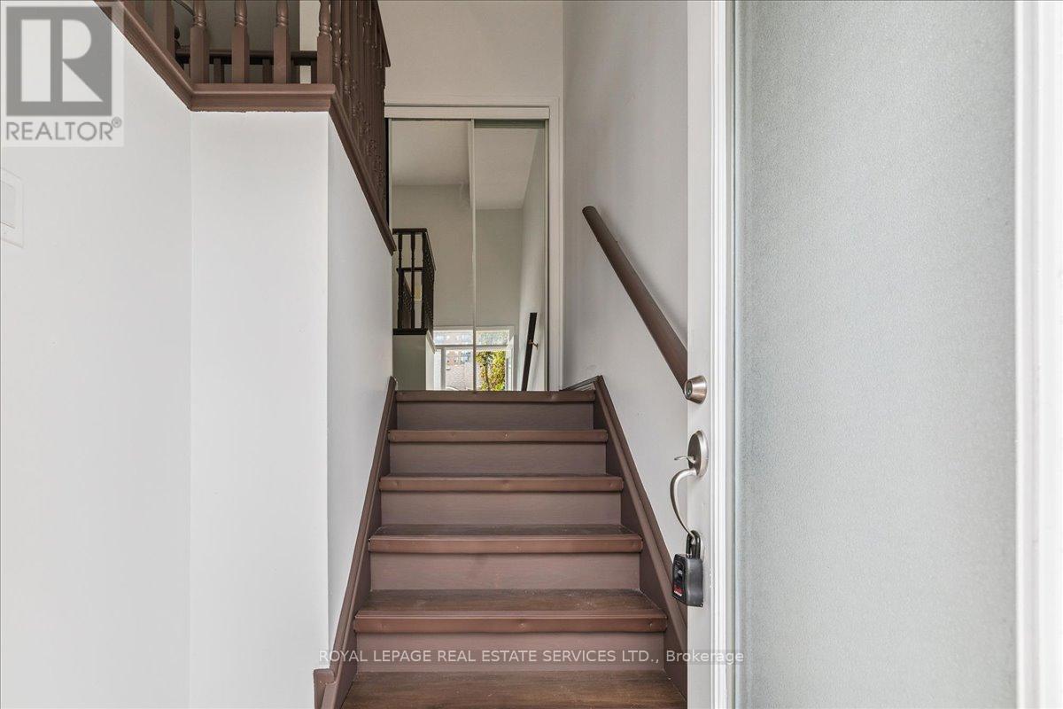 












3302 PINTO PLACE

,
Mississauga,




Ontario
L5B1V7


