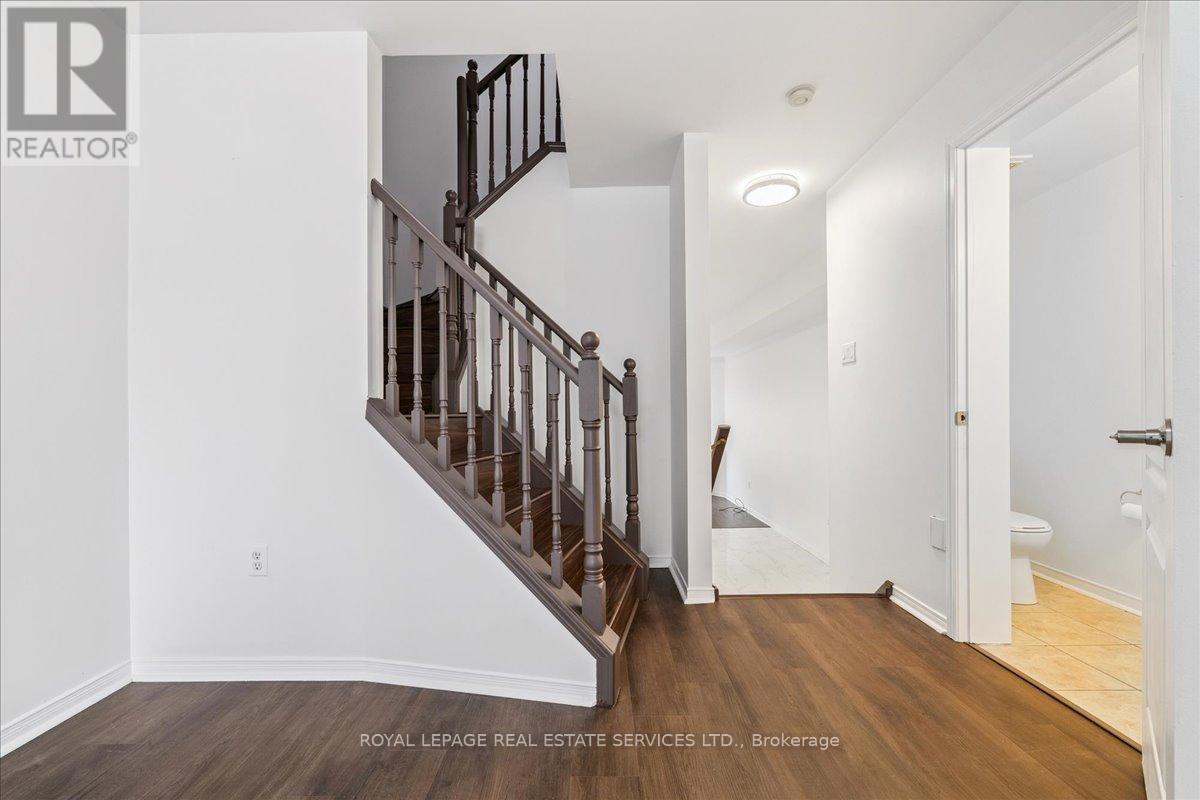 












3302 PINTO PLACE

,
Mississauga,




Ontario
L5B1V7

