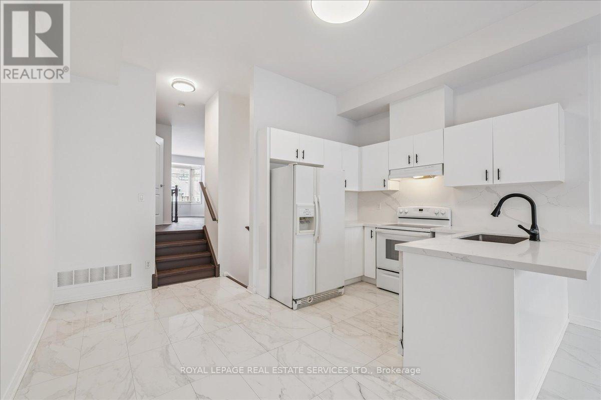 












3302 PINTO PLACE

,
Mississauga,




Ontario
L5B1V7

