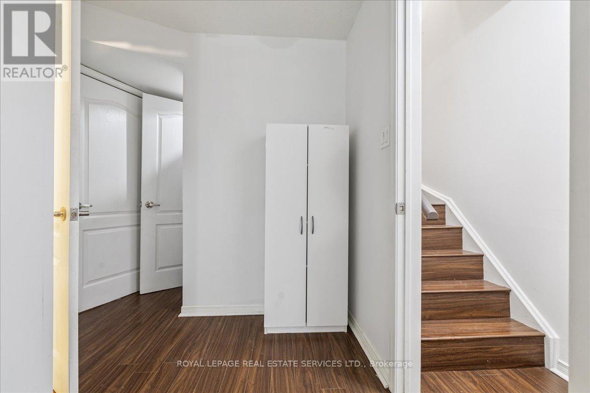 












3302 PINTO PLACE

,
Mississauga,




Ontario
L5B1V7

