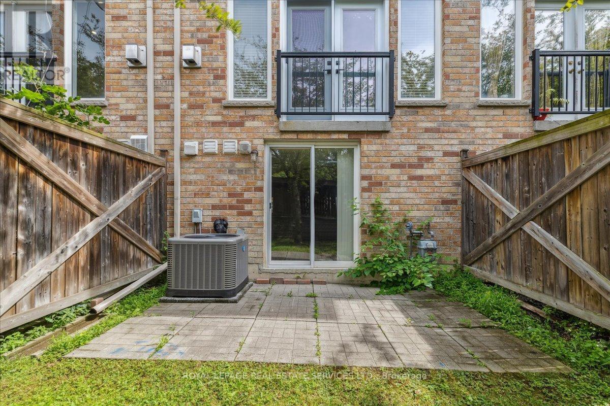 












3302 PINTO PLACE

,
Mississauga,




Ontario
L5B1V7

